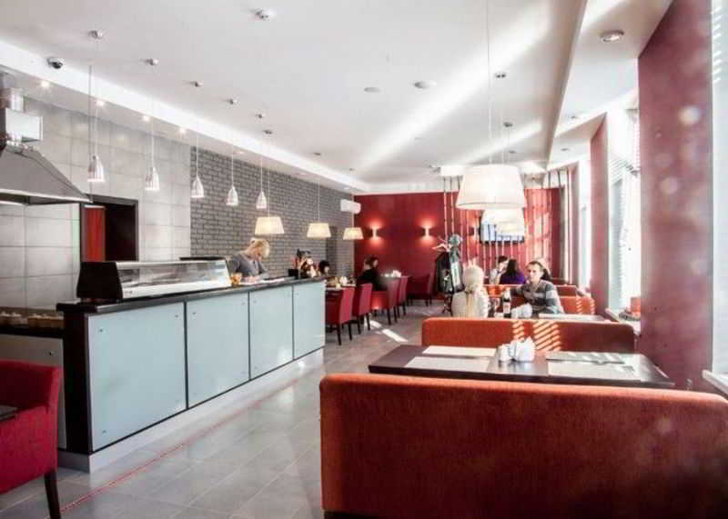 Optima Sumy Hotel Buitenkant foto