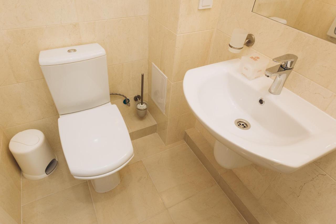 Optima Sumy Hotel Buitenkant foto