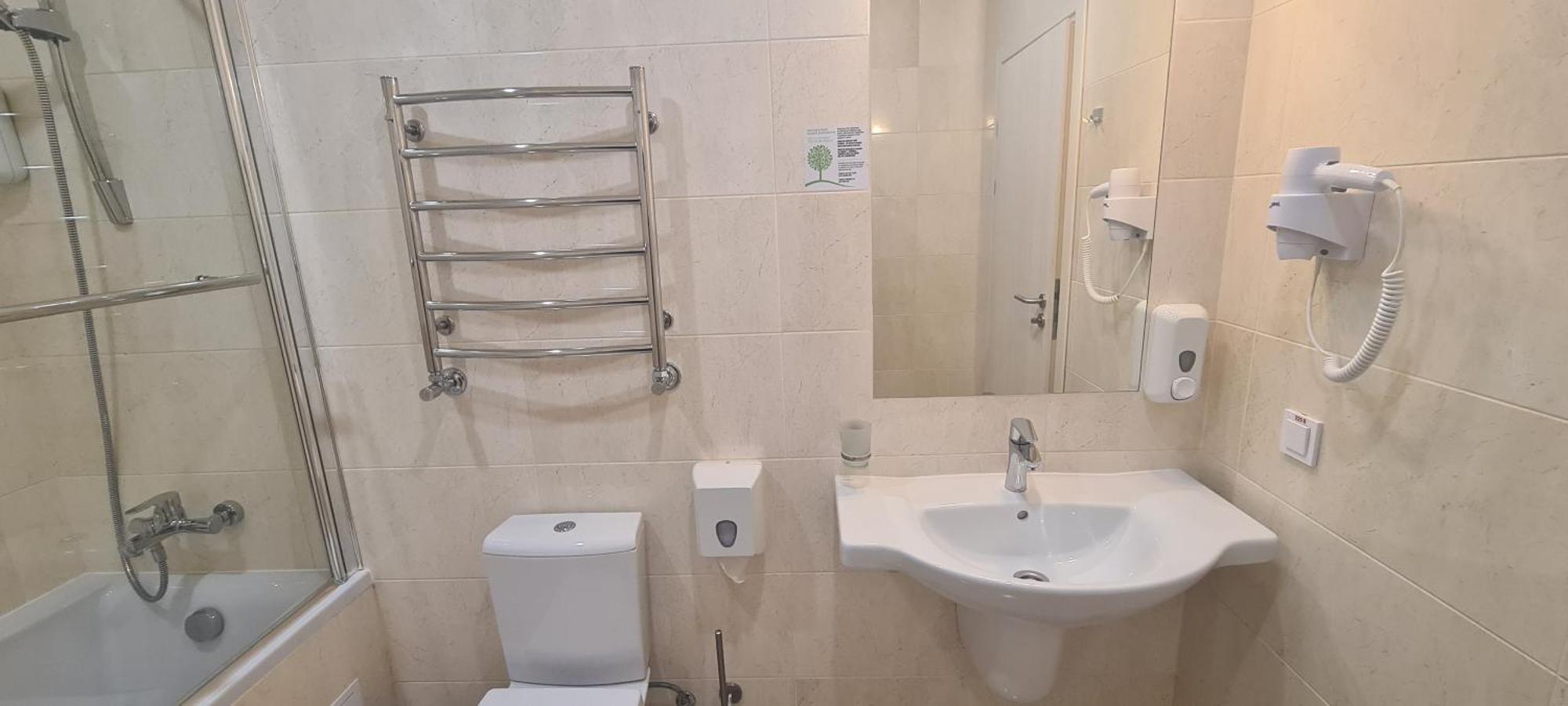 Optima Sumy Hotel Buitenkant foto
