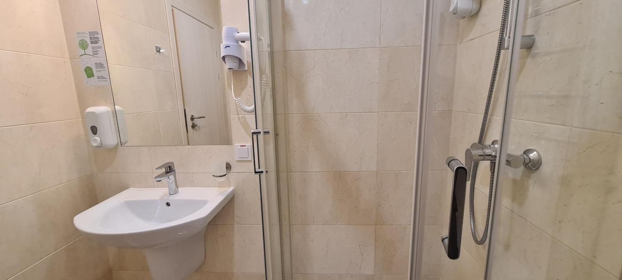Optima Sumy Hotel Buitenkant foto