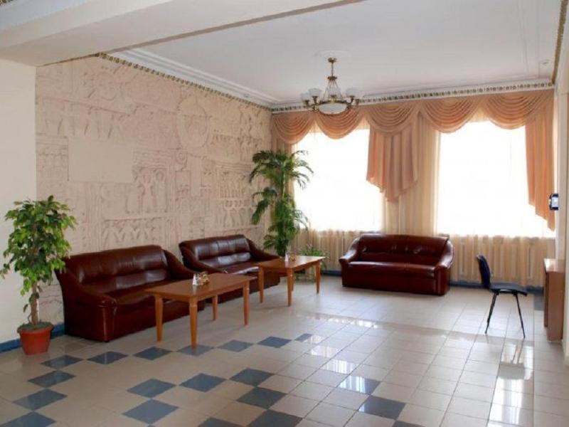 Optima Sumy Hotel Buitenkant foto