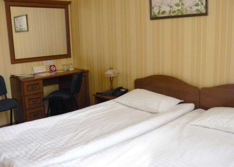 Optima Sumy Hotel Buitenkant foto